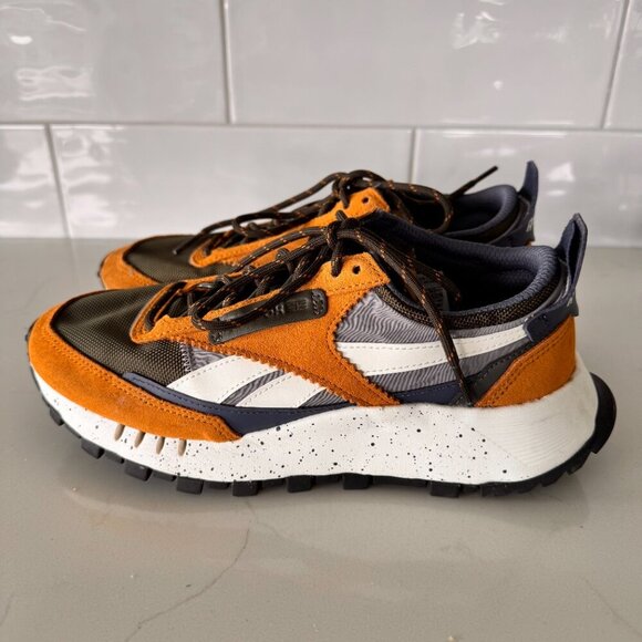 Reebok Classic Leather Legacy Splatter Paint Running Shoes in Rich Ochre Brown - Picture 3 of 9